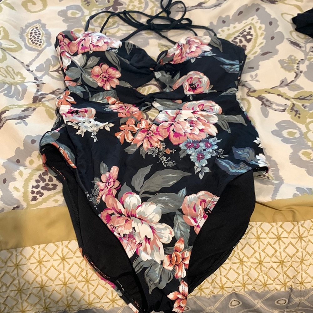 Time & Tru One Piece Bathing Suit